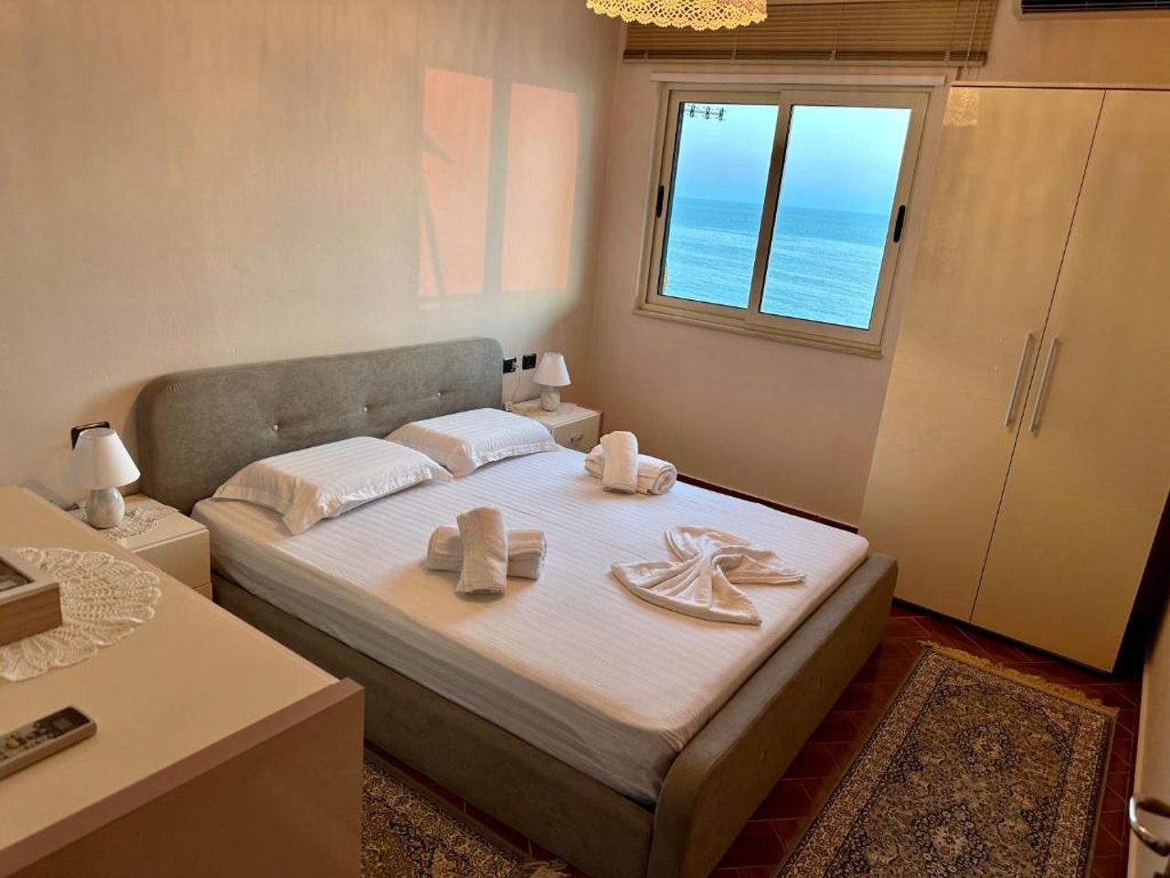 Summertime Luxury Apartment with amazing Sea View