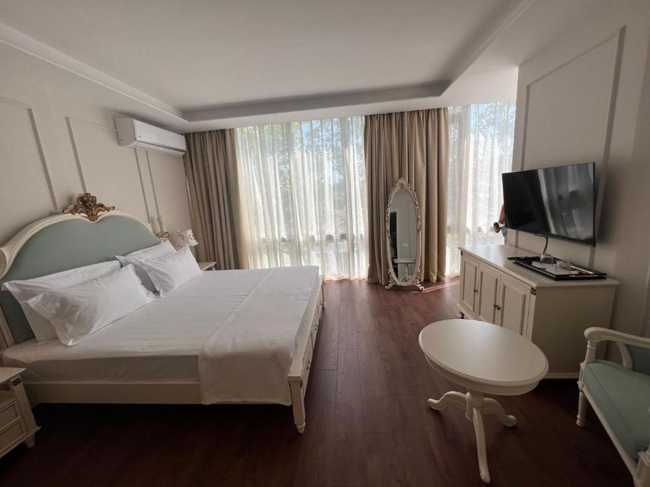 SOL INVICTUS Boutique Hotel Durres Albania