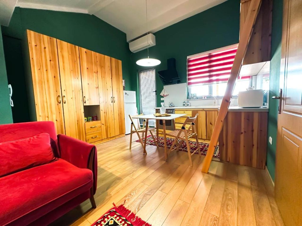 Cozy Elegance Above Korca