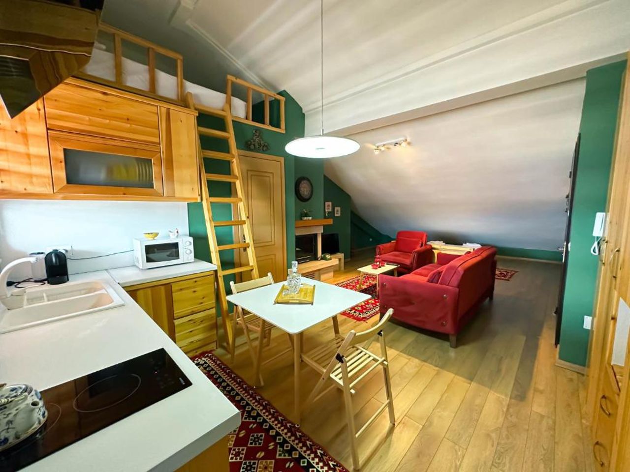 Cozy Elegance Above Korca