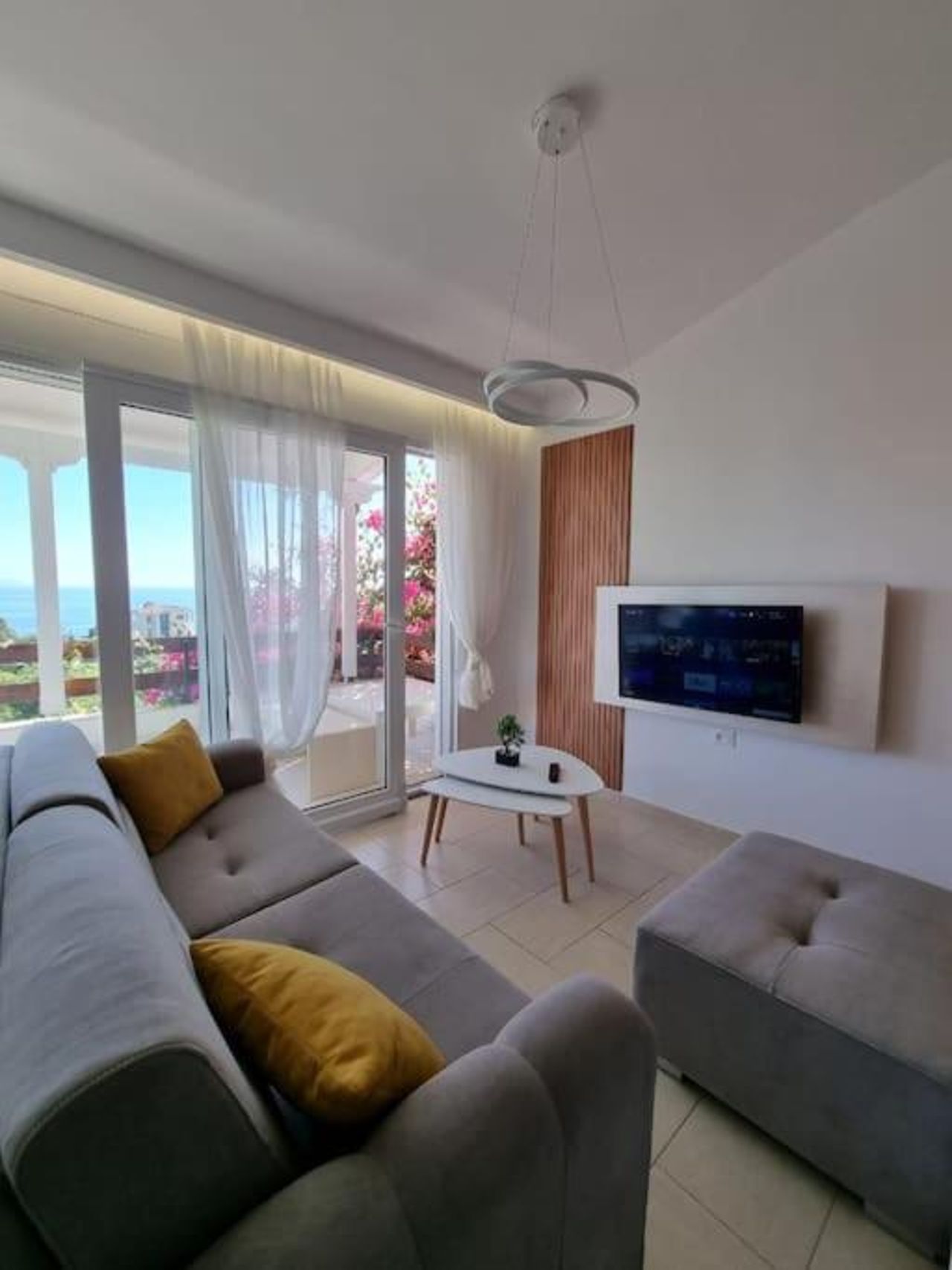 Seaview Apartment Drymades11