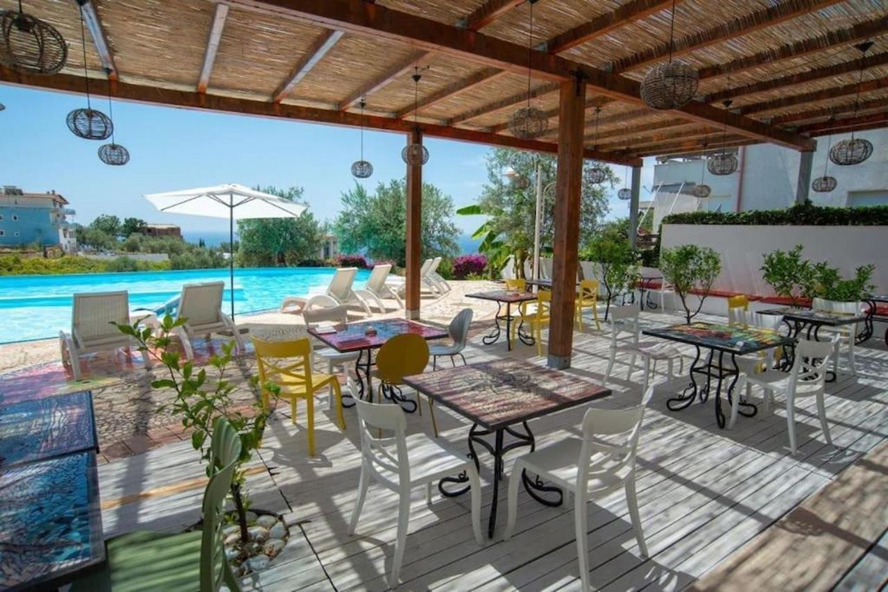 Seaview Apartment Drymades11