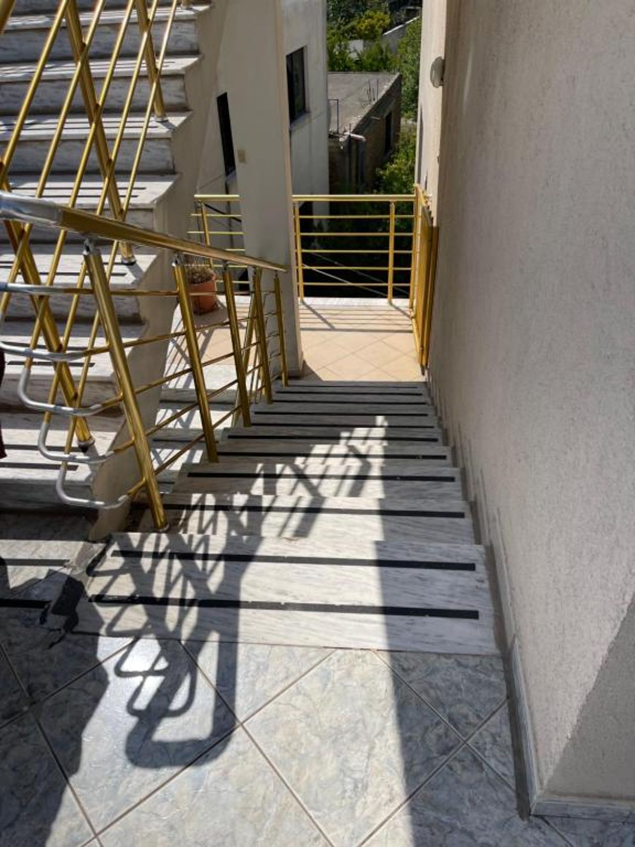 Cara Guest House