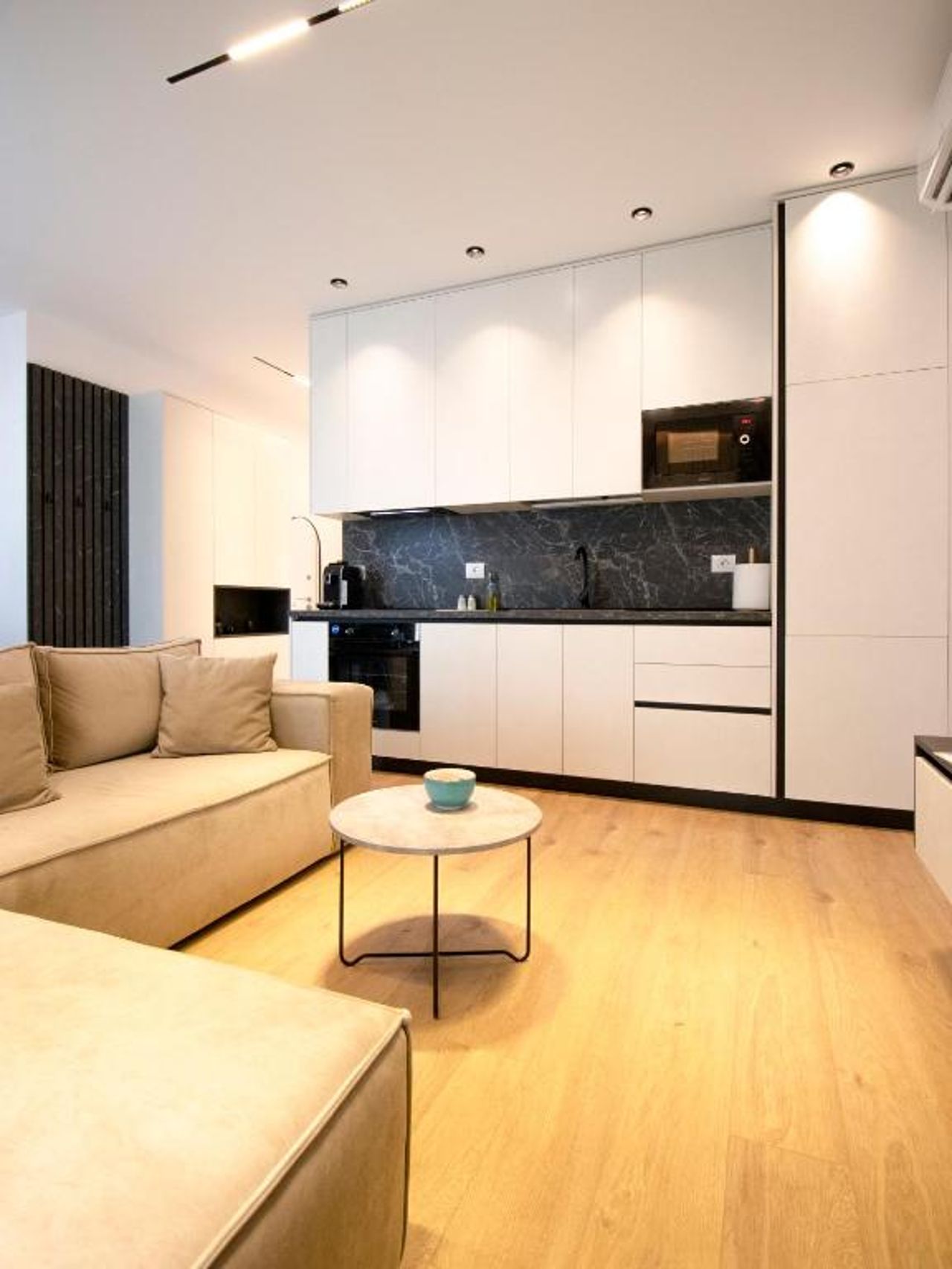 LUXURY Rooftop 23