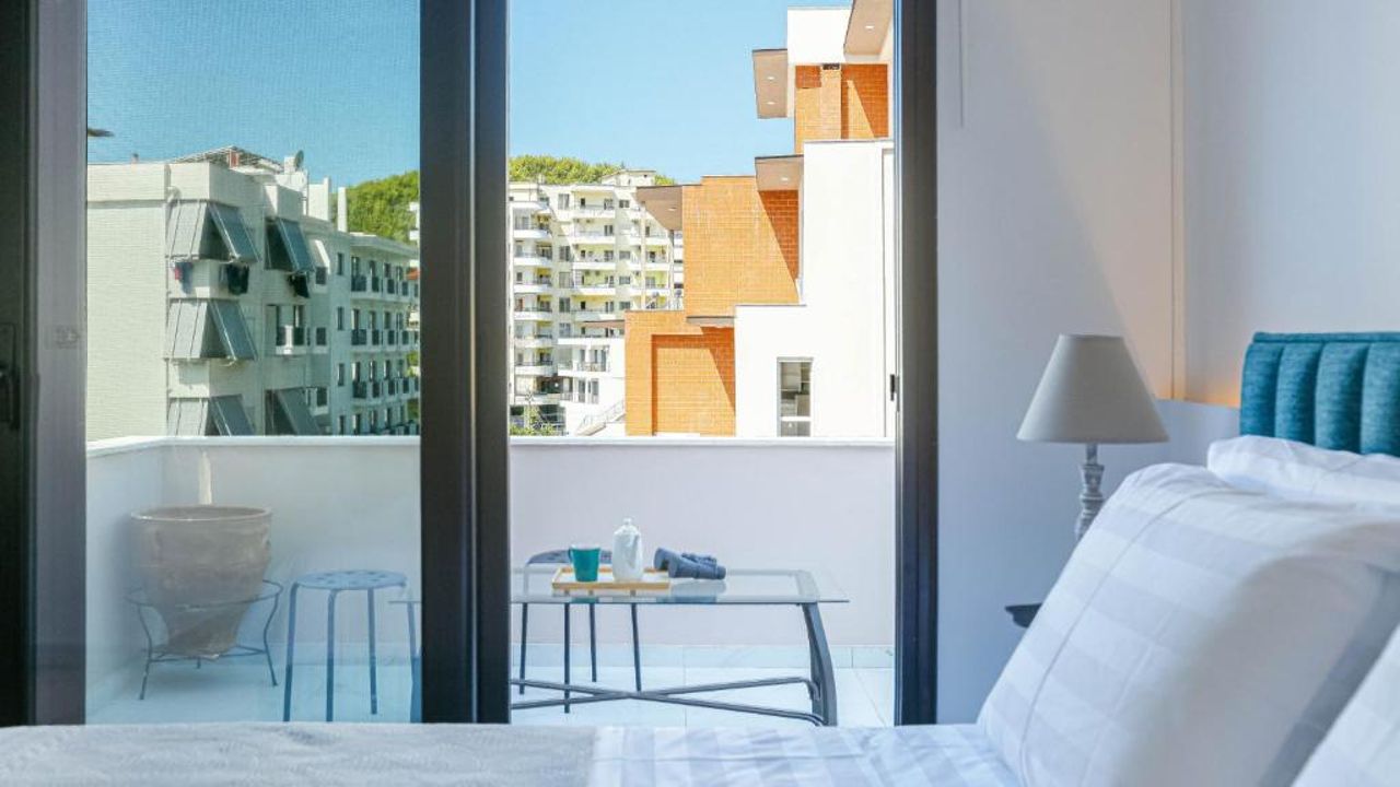 Luxury Central Suite 1 (3min Beach)
