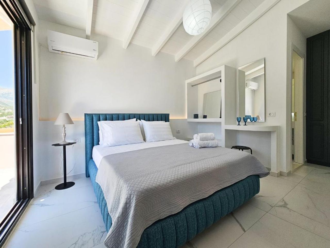 Luxury Central Suite 1 (3min Beach)