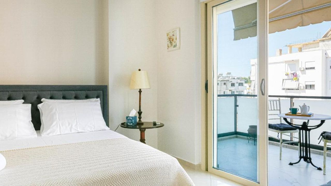 Luxury Central Suite 2 (3min Beach)