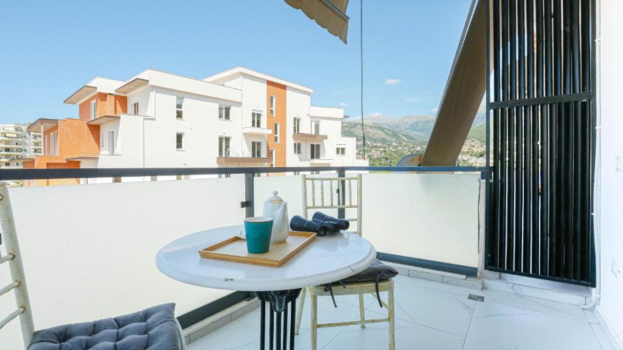 Luxury Central Suite 2 (3min Beach)