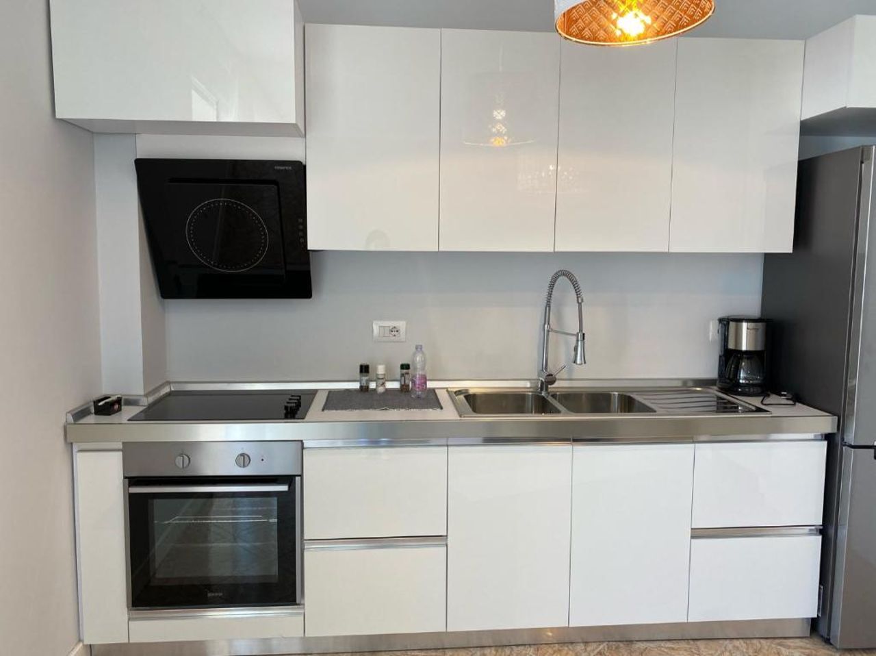 Adelina's Delux Apartament Durres