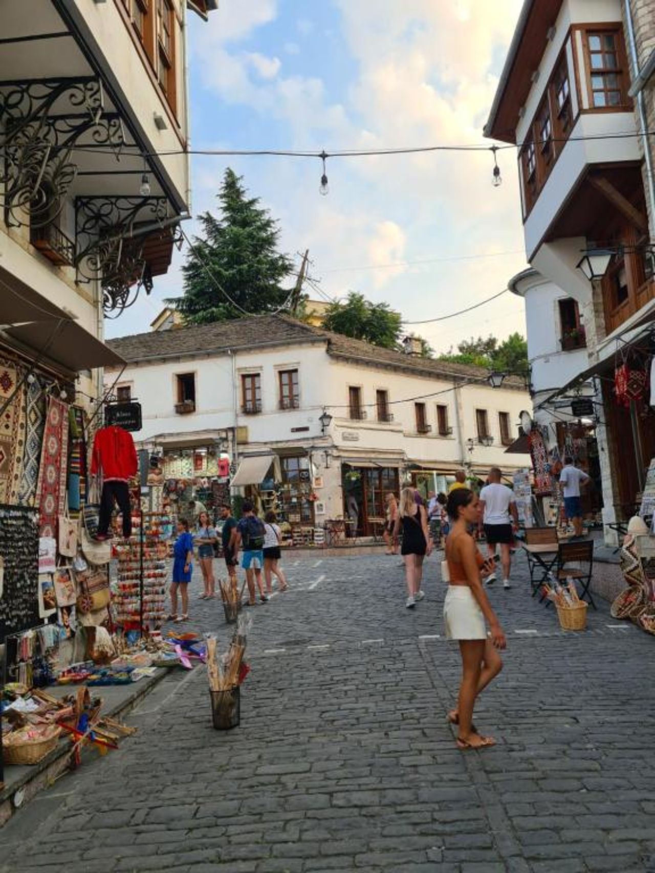 SANTA ROOM-OLD BAZAAR CENTER-Gjirokaster