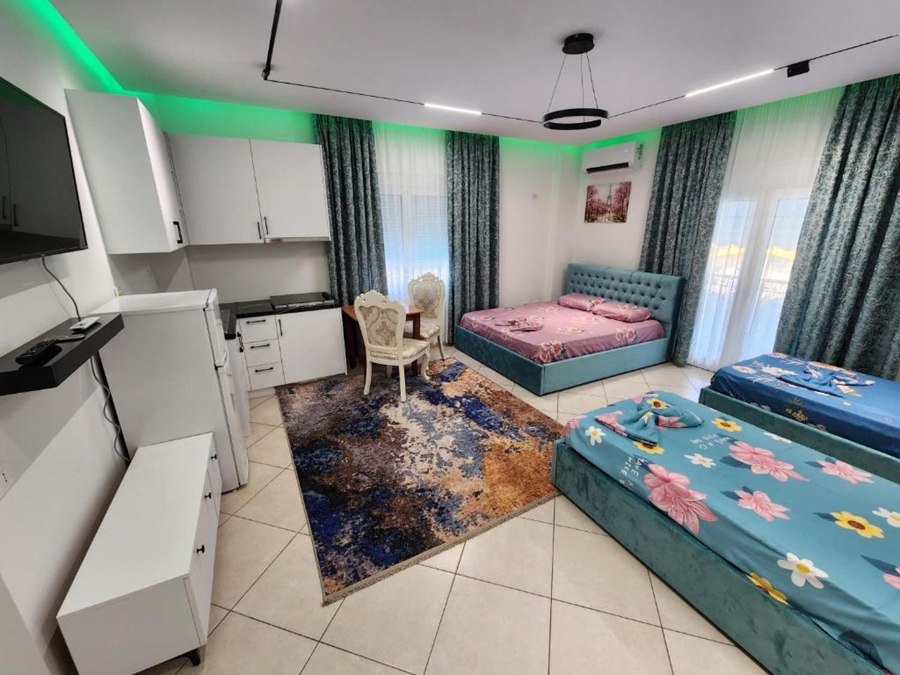 Tirana Class House