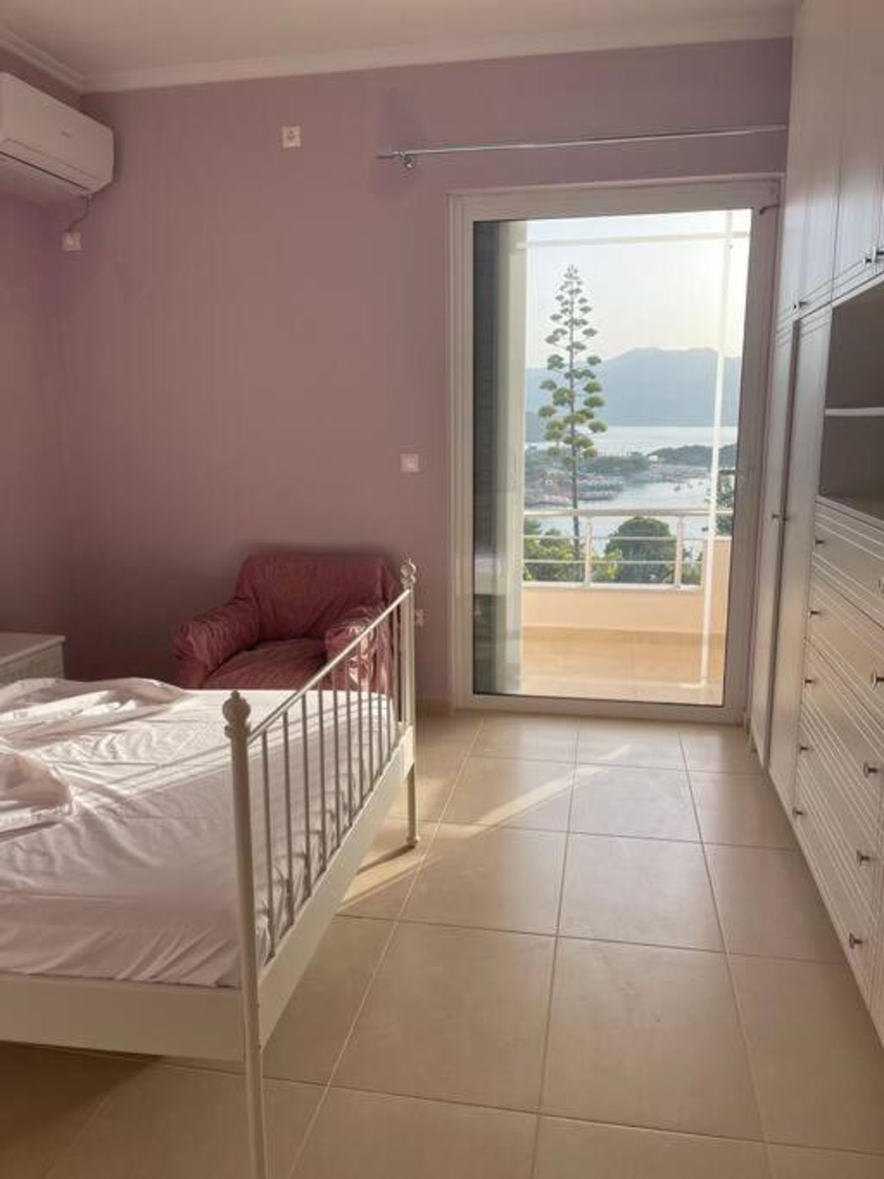 Vila Athina