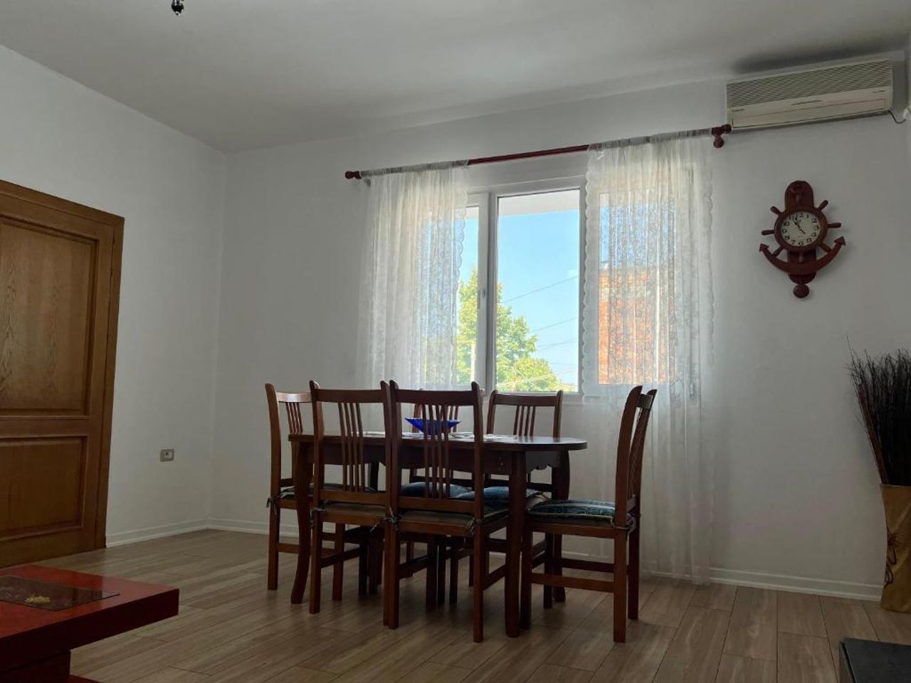 Comfy 2 BR Apartment