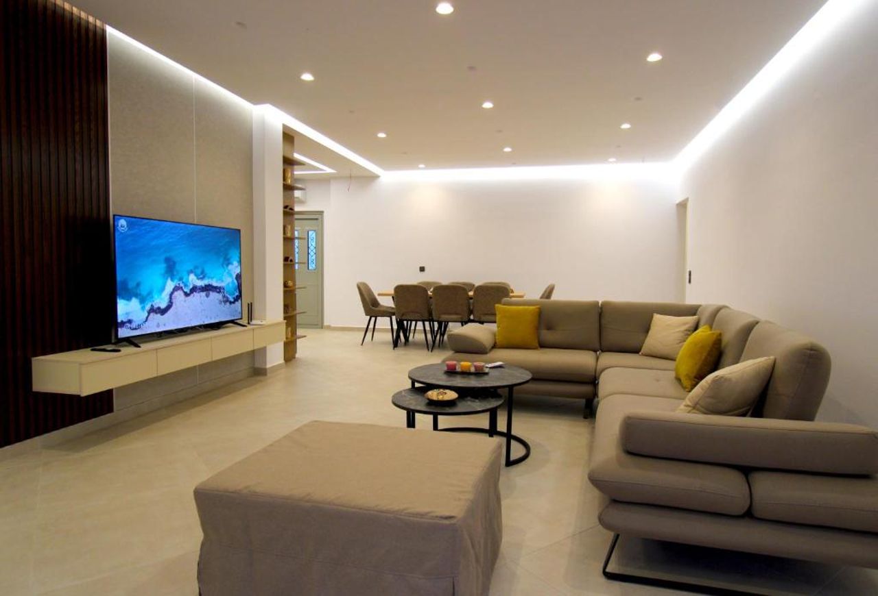 Luxury Villa JO-AN