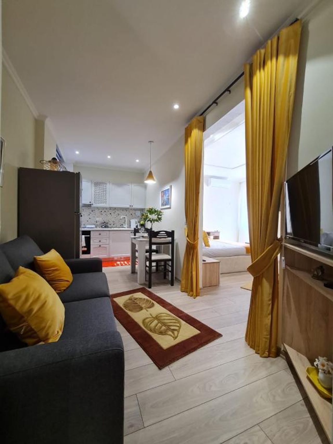 City Center Tirana luxury Orange Apartment 9B