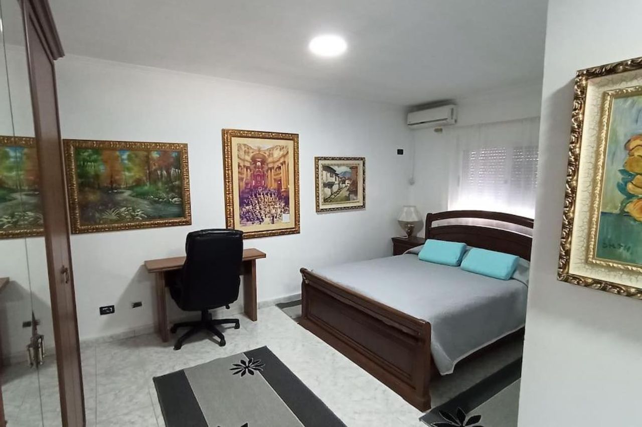 Astoria Apartment