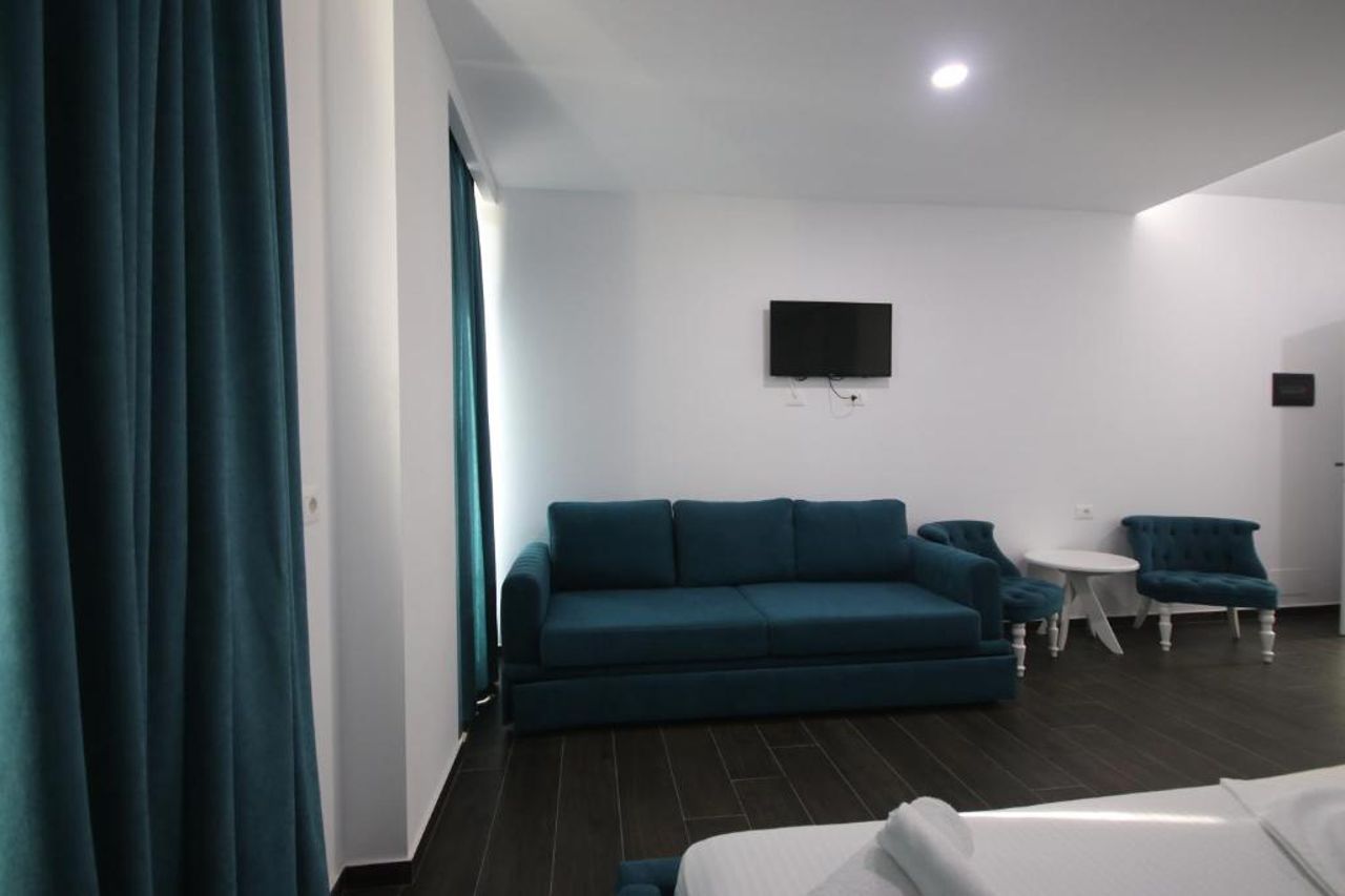 Memi Hotel