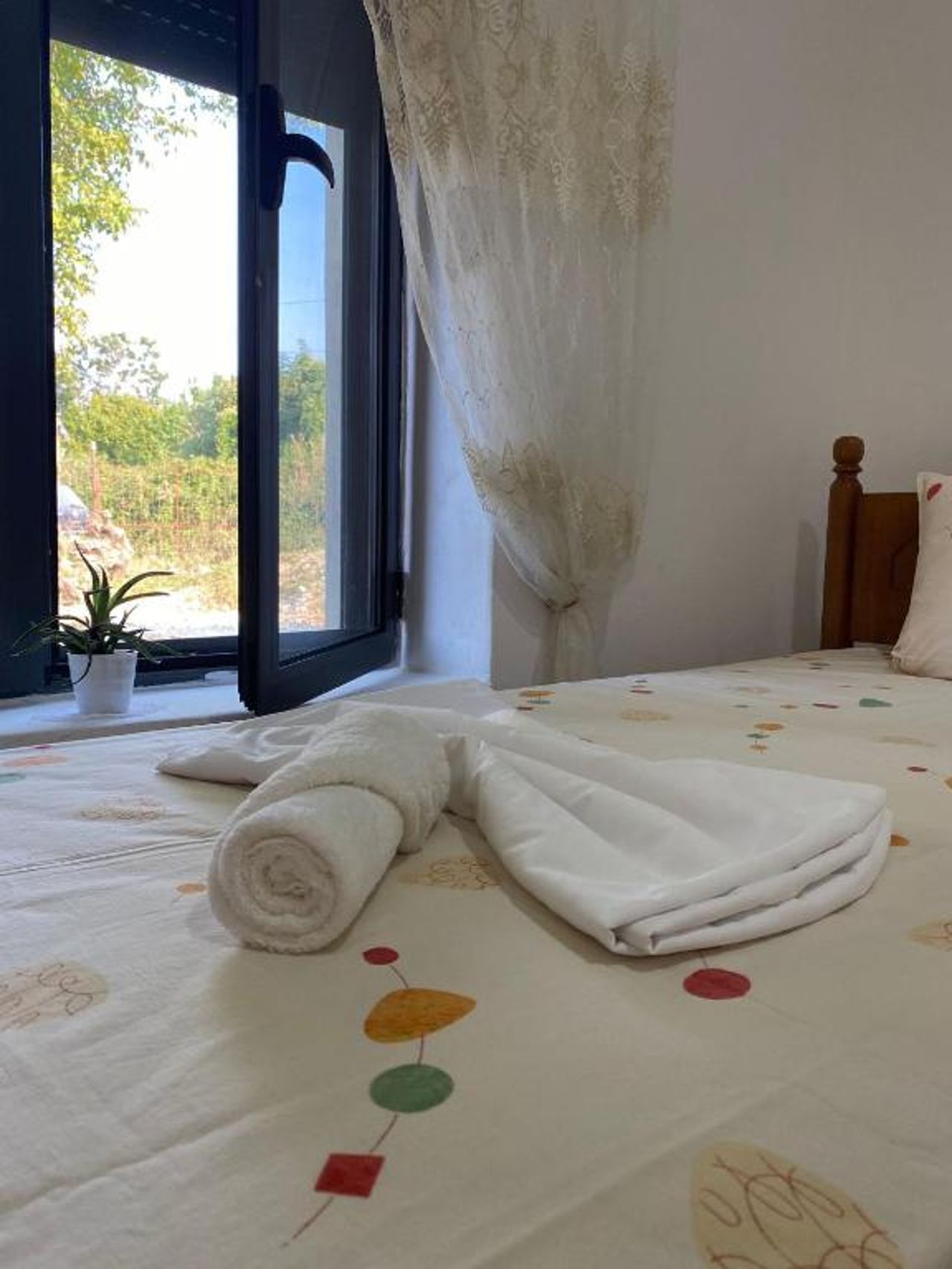 Villa Meta - Welcoming You with Byrek & Traditional Meals