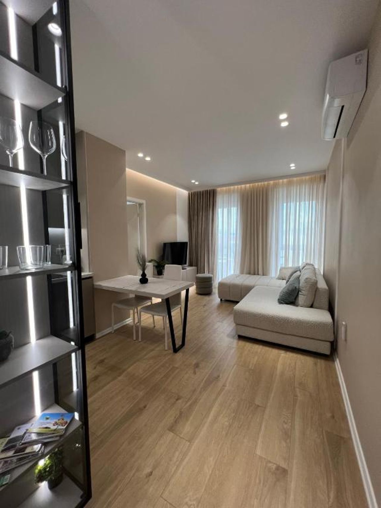 Moreas Apartment