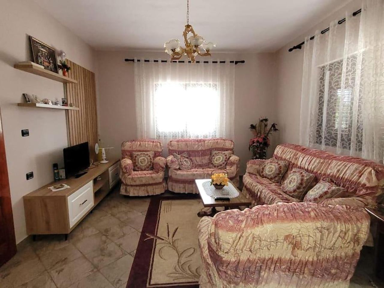 Casa Shtoj I Vjeter, Shkoder