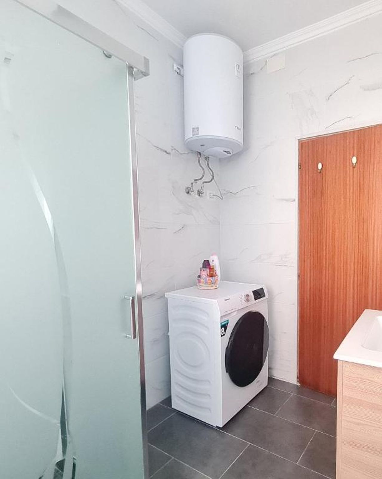 Sunflower Cozy Apartment Near Bllok Area