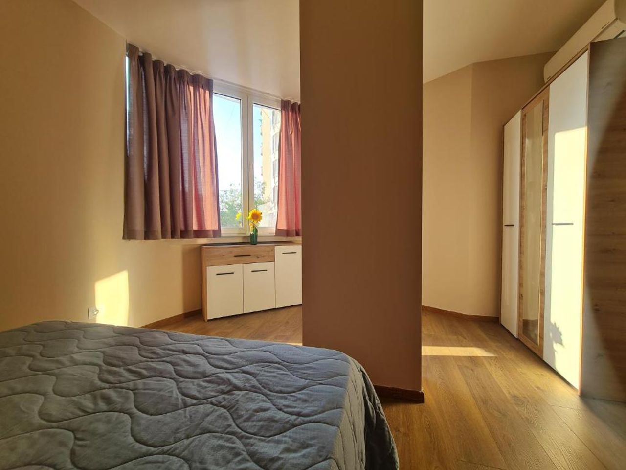 Sunflower Cozy Apartment Near Bllok Area
