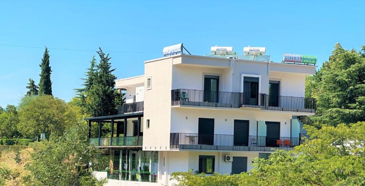 Hotel Trifoni