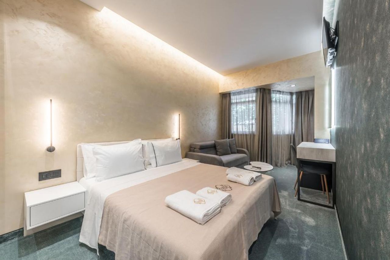 Piazza Luxury Apartments