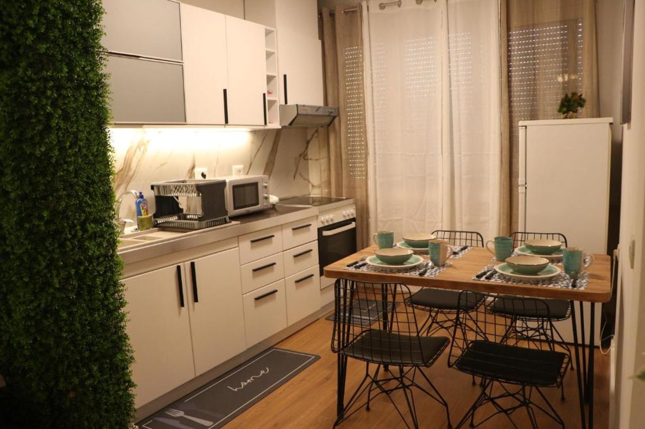 Pine Apartment Tirana