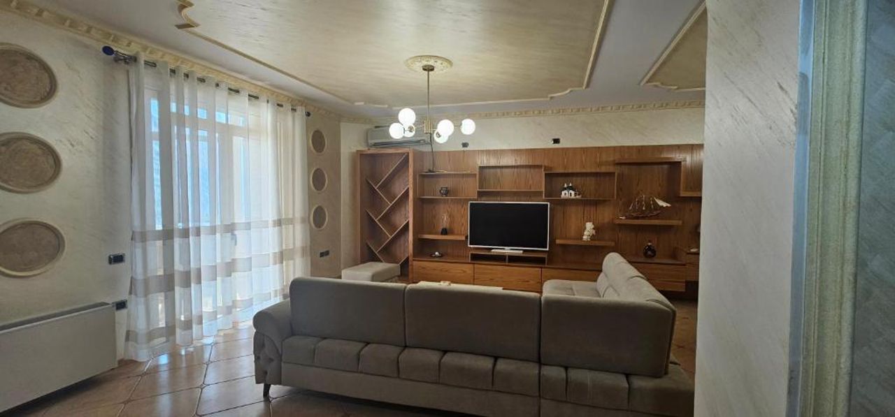 Ona's luxury apartment