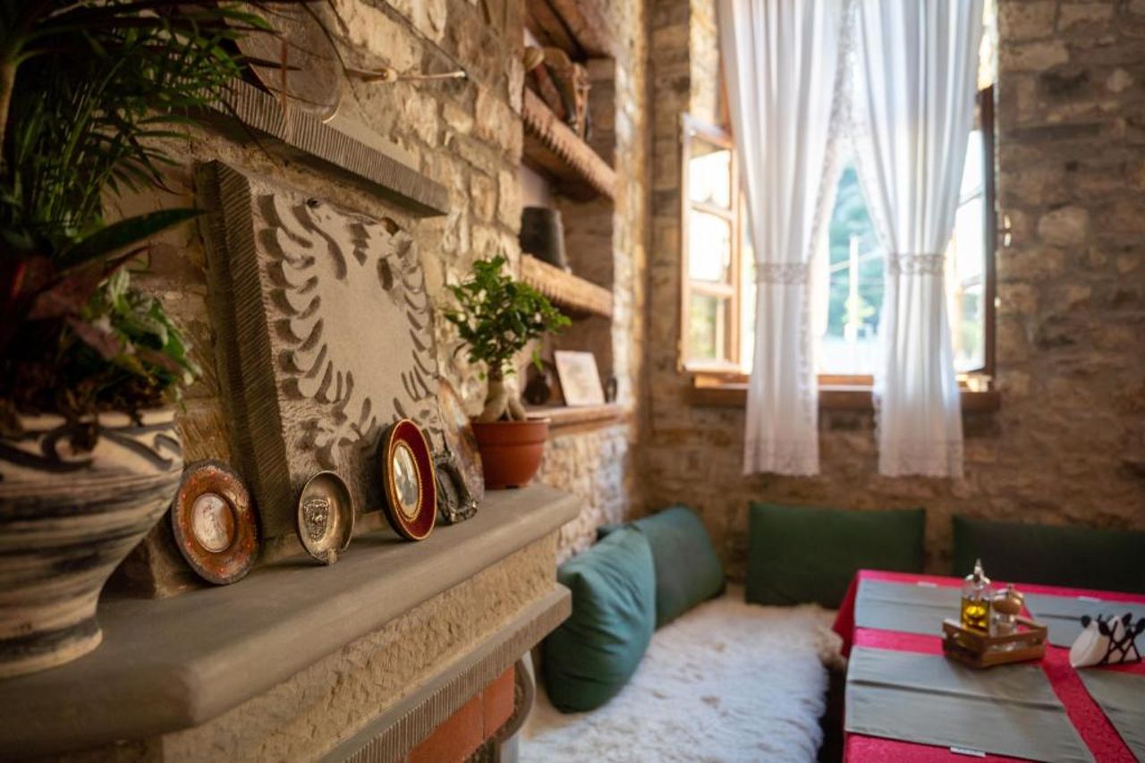 Hotel Kapllani