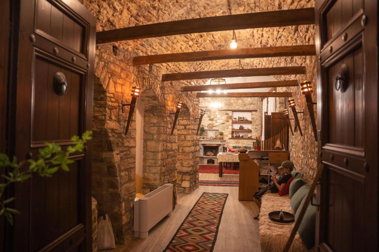 Hotel Kapllani