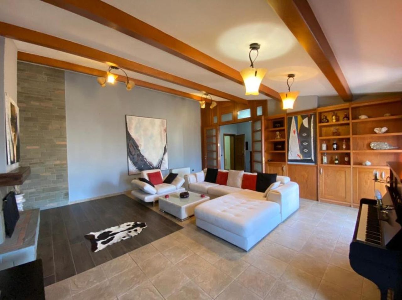 Entire penthouse Air Albania Stadium