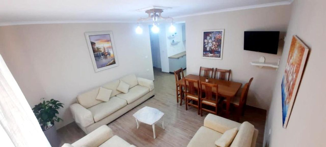 House by the waves-Saranda City