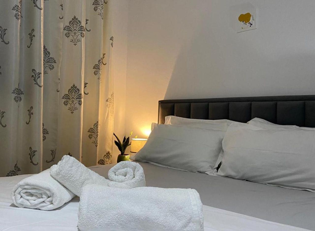 Cosy, private apartment in a family villa