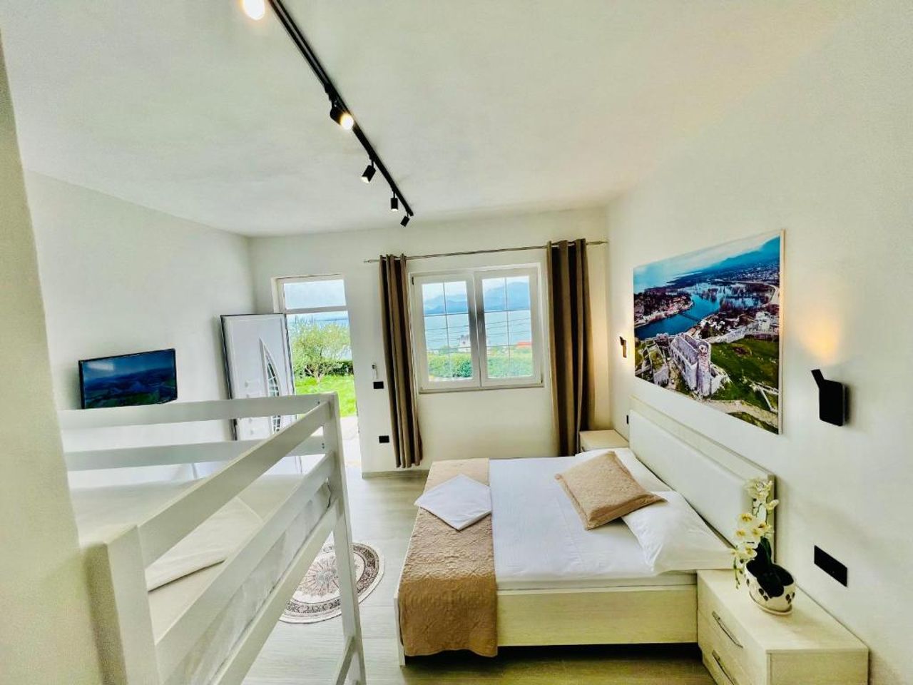 Iart Residence