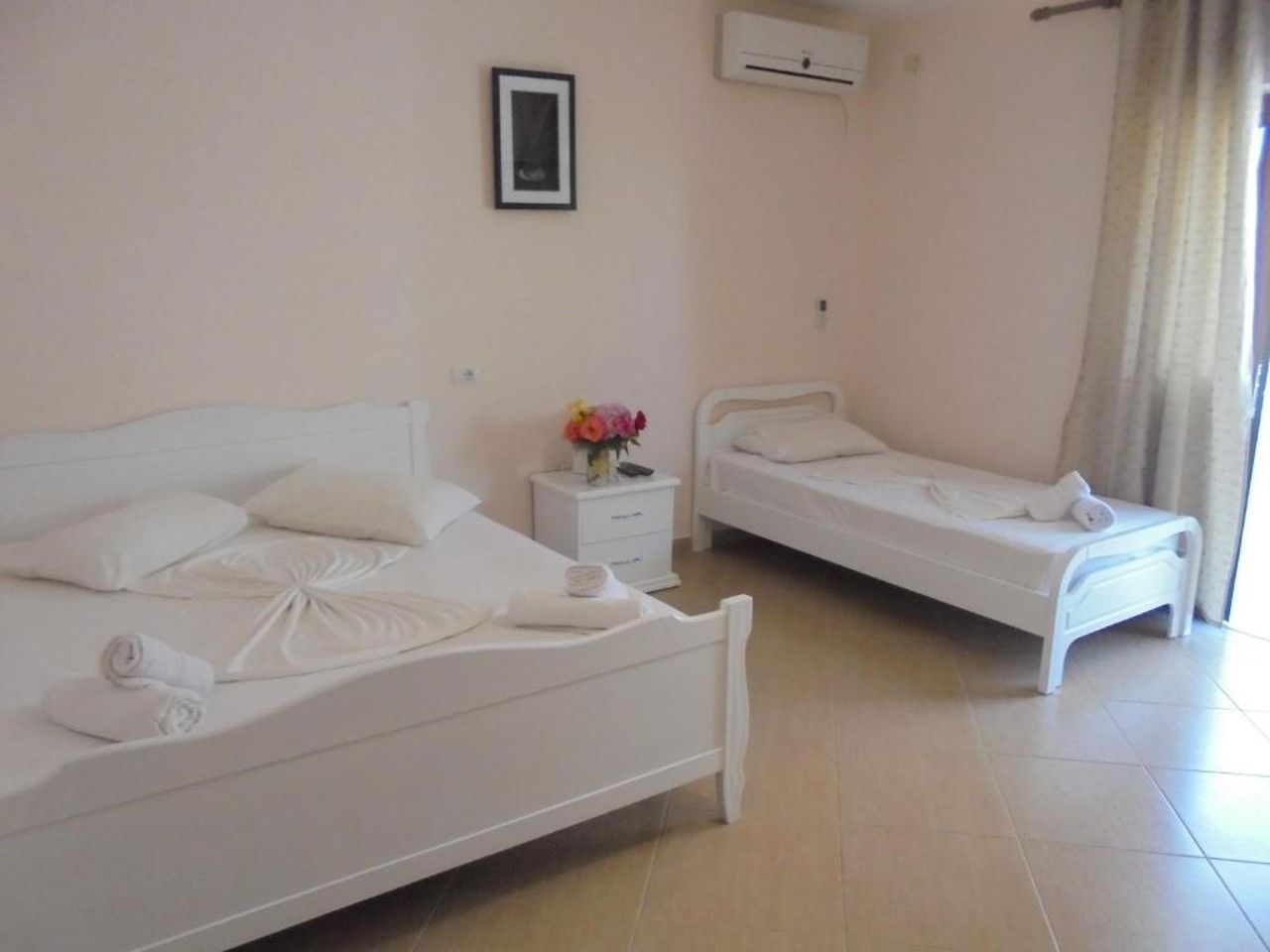 Zaca Apartments
