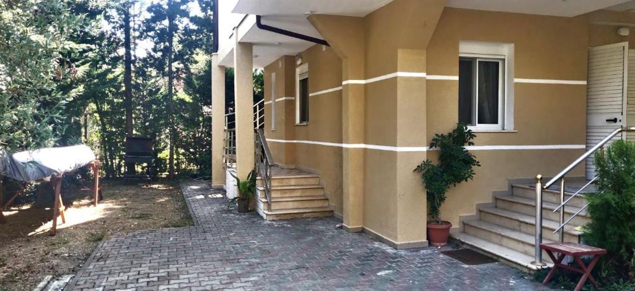 All Seasons Villa 3