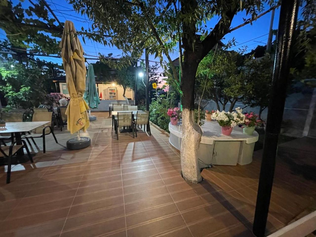 Zaca Apartments
