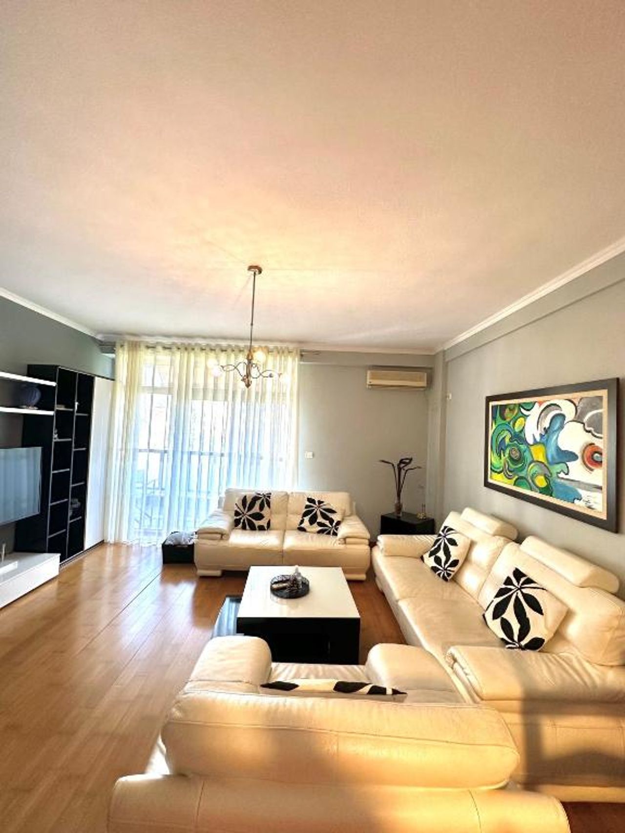 Central Inn Home Tirana