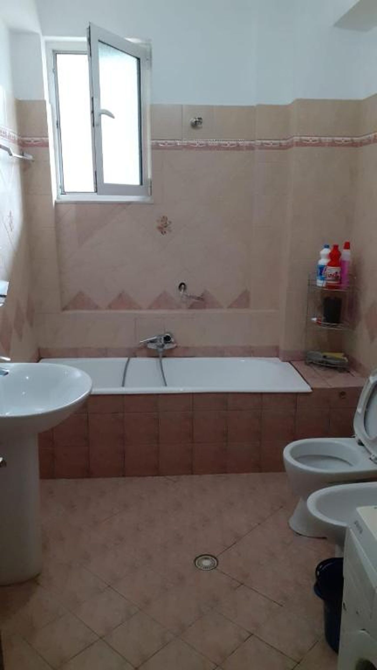 SALO Guesthouse