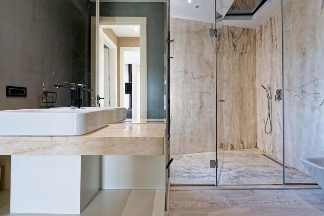 Luxurious Central Apartment