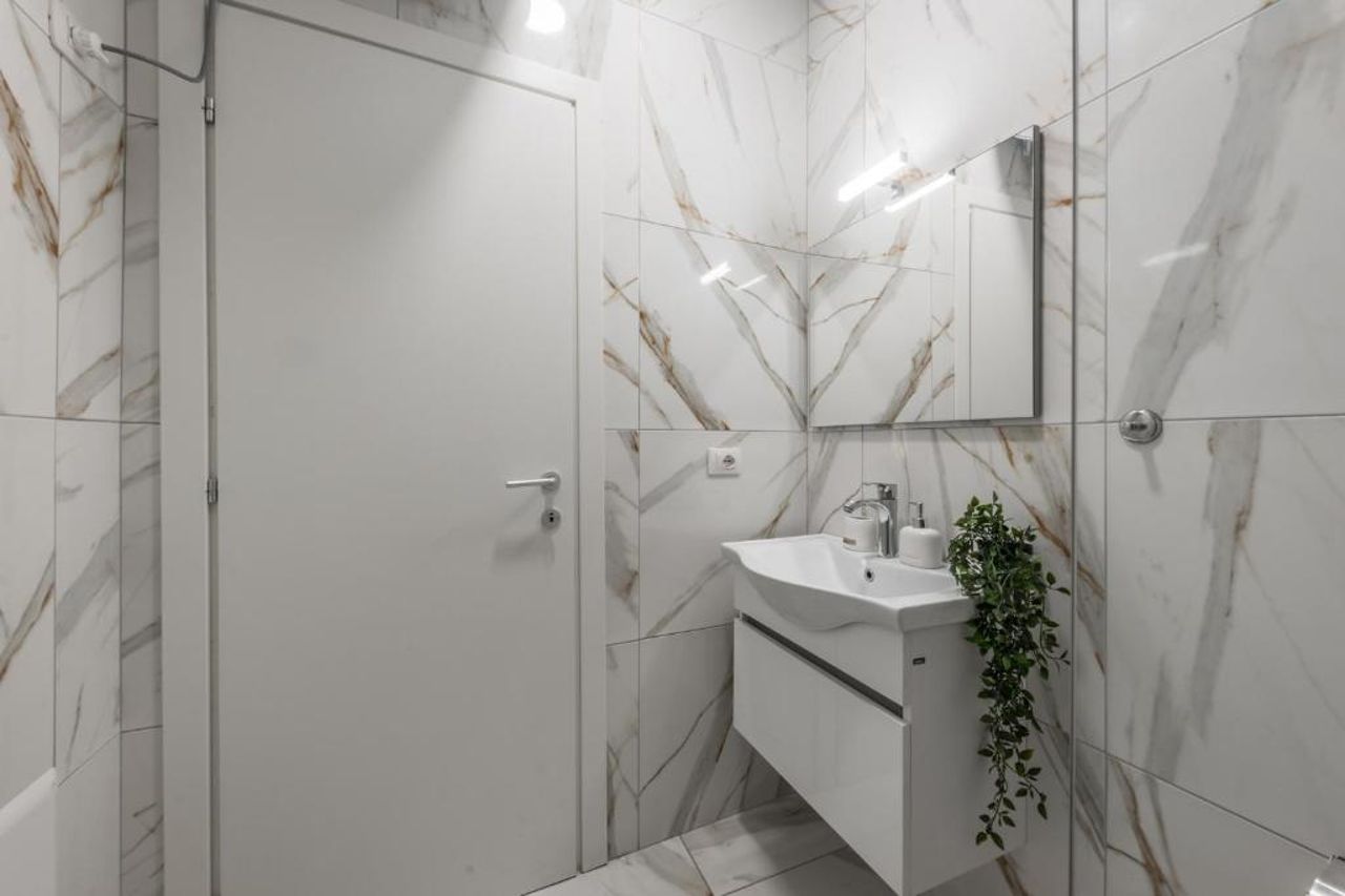 Brand New Comfy Apartment located in city center