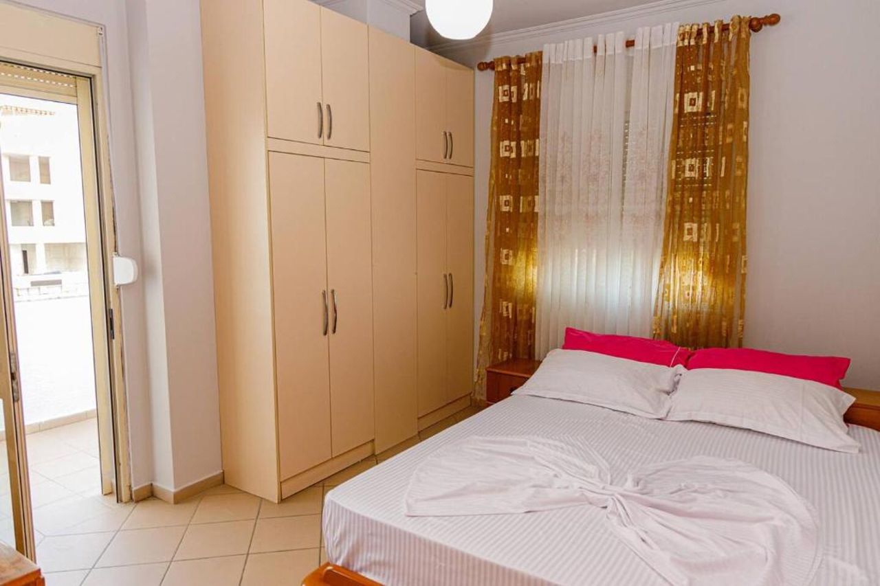Downtown Apartament in Durres