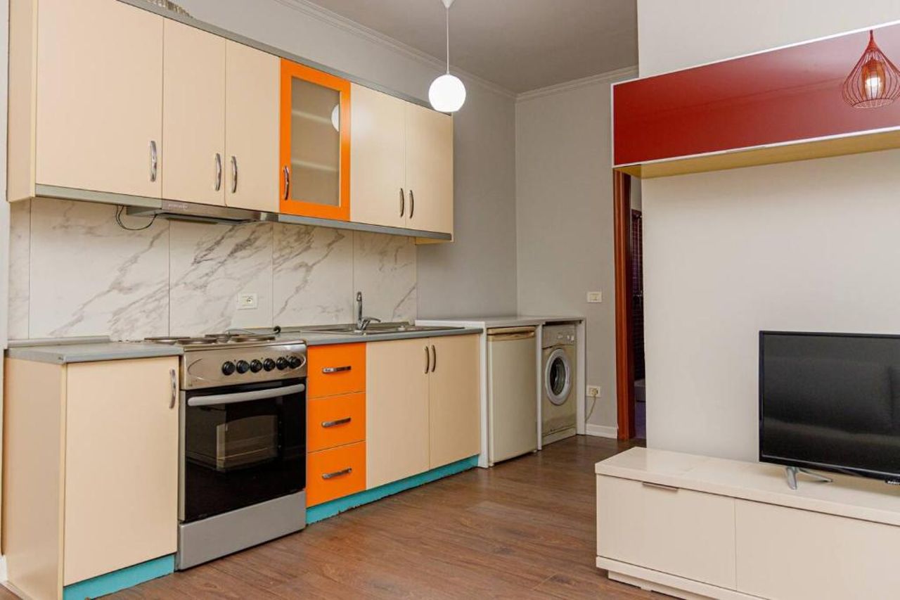 Downtown Apartament in Durres