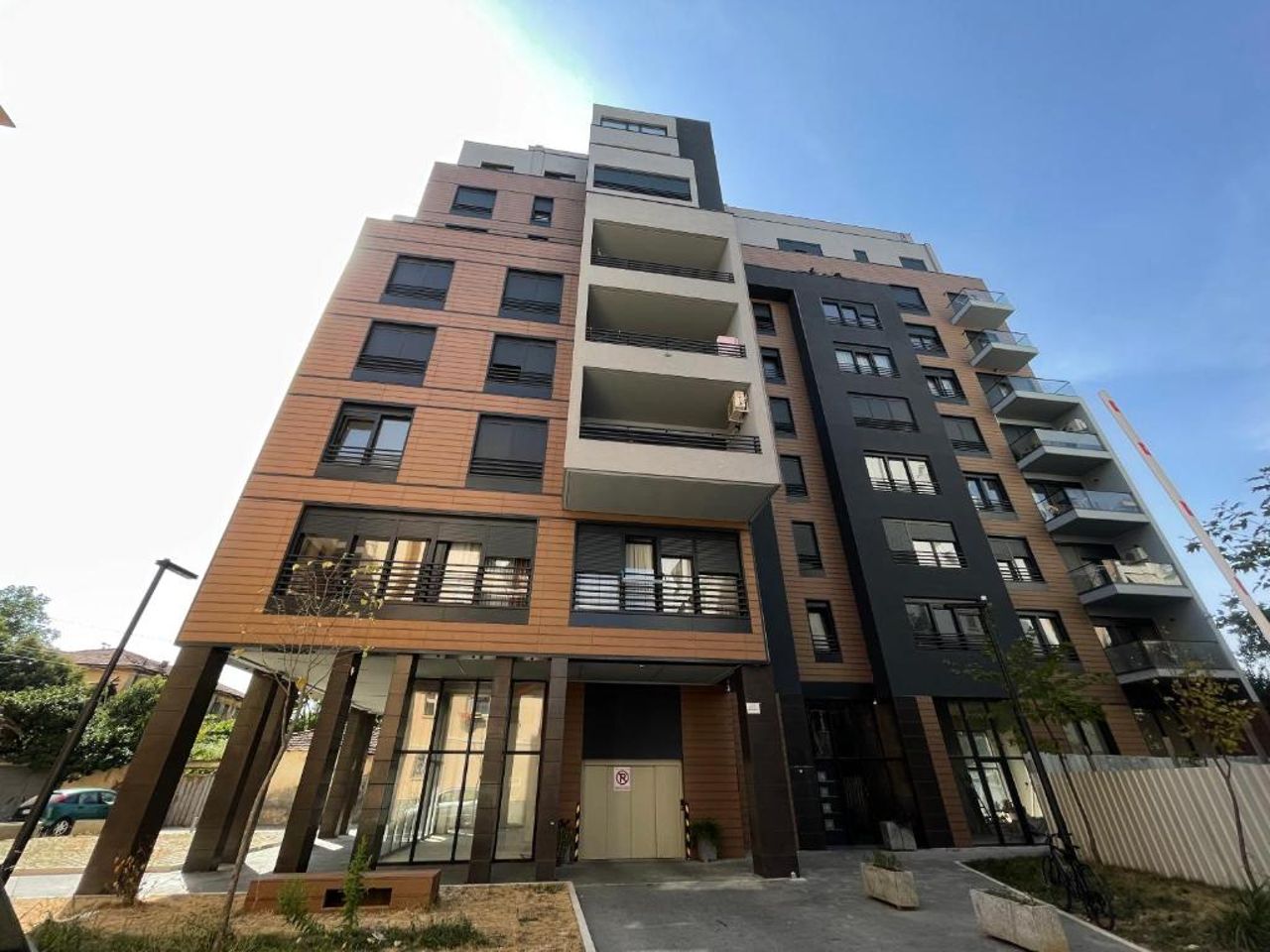 Eri Apartment