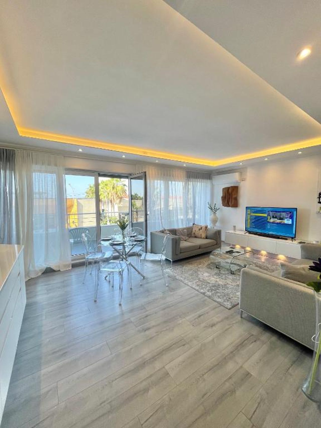 Durres Currila Beach Trendy RELAX Lifestyle