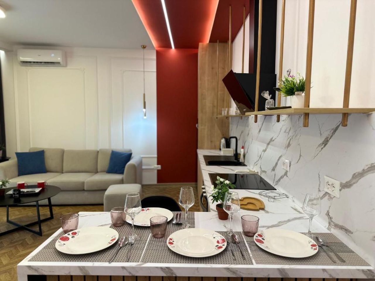 Deluxe Apartment Tirana 3