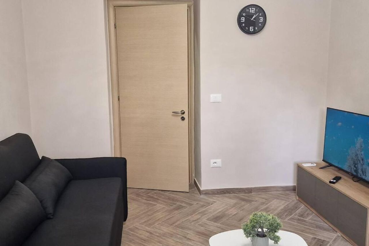 Heart of Tirana Apartment-2