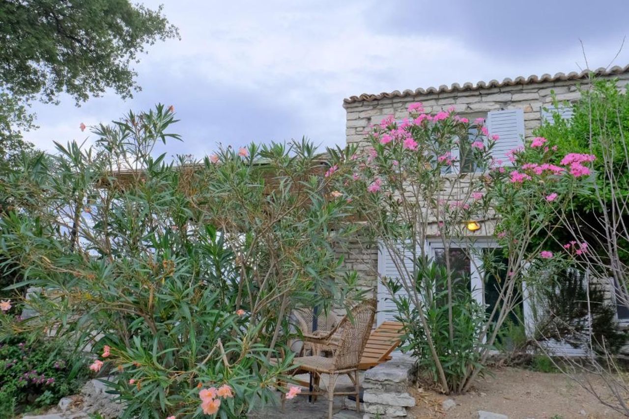 Les Villas de Qeparo